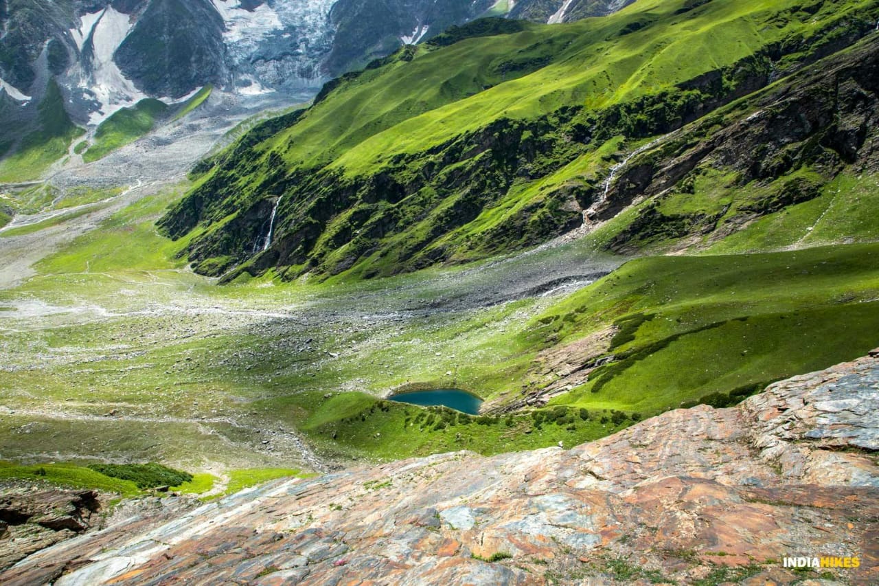 Beas Kund Trek near Manali in Himachal Pradesh with alpine mountains